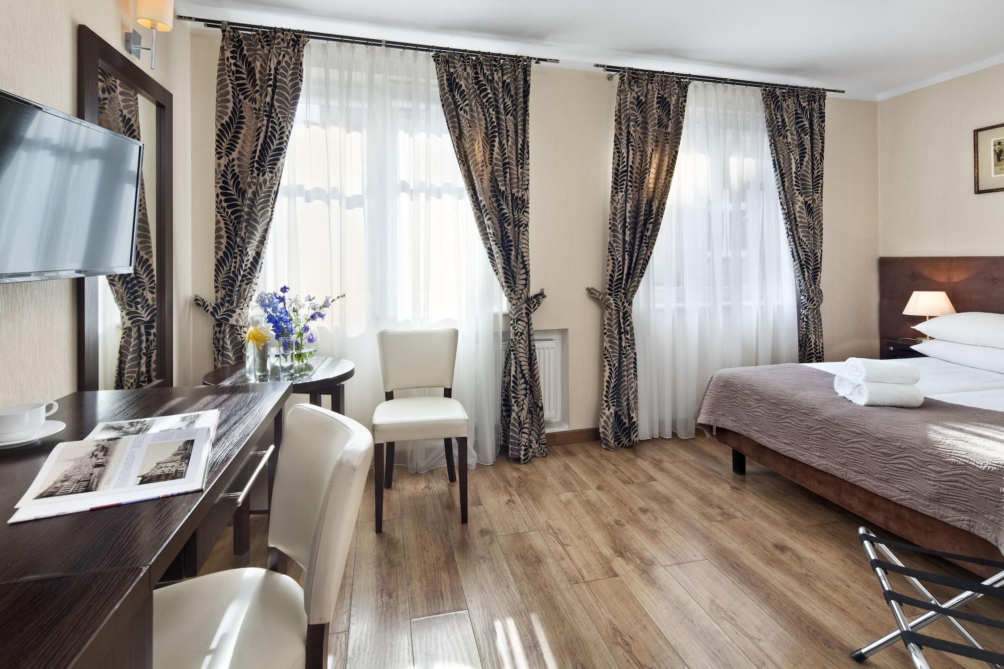 Hotel Bonum Old Town กดัญสก์ ภายนอก รูปภาพ