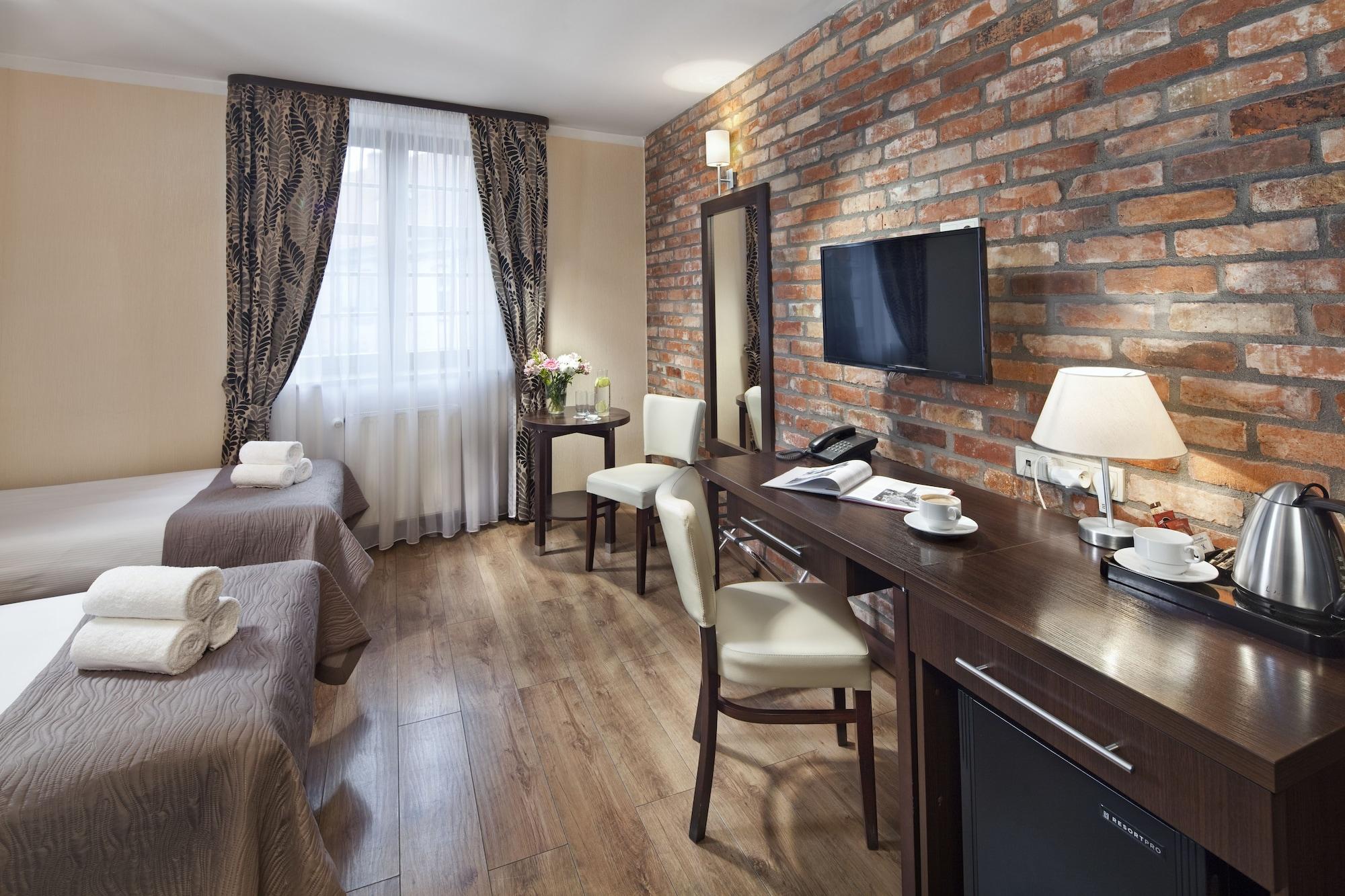 Hotel Bonum Old Town กดัญสก์ ภายนอก รูปภาพ