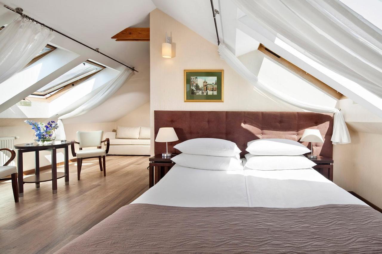 Hotel Bonum Old Town กดัญสก์ ภายนอก รูปภาพ