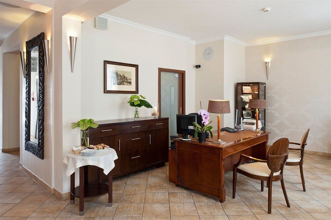Hotel Bonum Old Town กดัญสก์ ภายนอก รูปภาพ